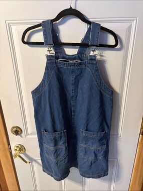 Glamaker New With TagCasual Blue Denim Pinafore Dress with Front Pockets Medium